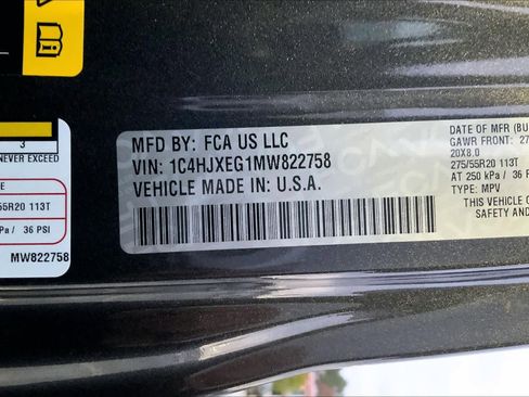 Used 2021 Jeep Wrangler Unlimited Sahara image 28