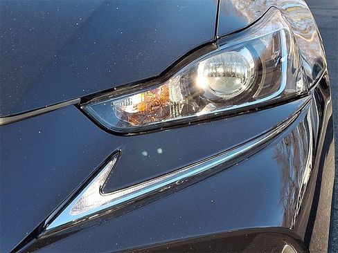 Used 2017 Lexus IS 300 AWD image 10