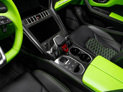 Used 2022 Lamborghini Urus image 75