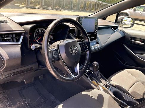 Used 2022 Toyota Corolla SE image 13