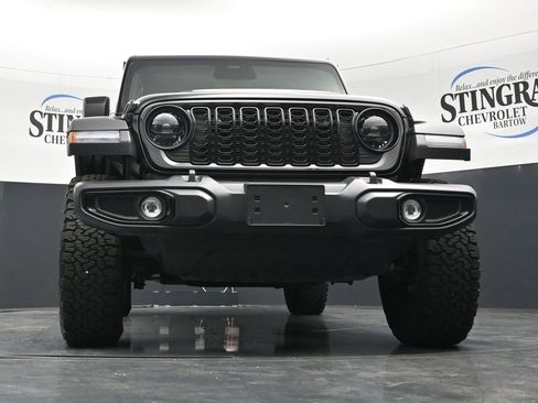 Used 2025 Jeep Wrangler Unlimited Sport S 4xe AWD/4WD image 18