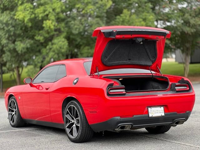 Used 2016 Dodge Challenger R/T Scat Pack RWD image 40