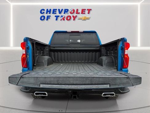 Used 2024 Chevrolet Silverado 1500 LT Trail Boss w/ Convenience Package II AWD/4WD image 9
