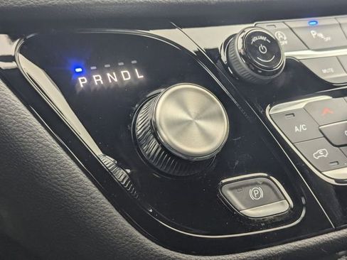 New 2026 Chrysler Pacifica Select image 16