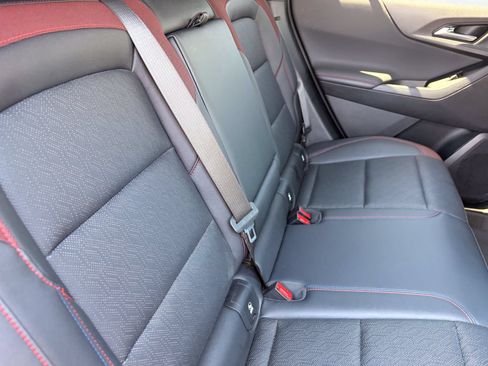 Used 2025 Chevrolet Equinox RS FWD image 13