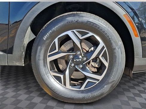 Certified 2023 Kia Sportage LX image 10