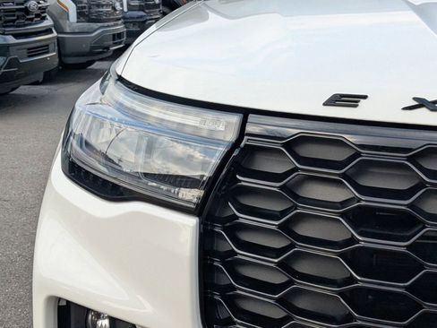 New 2025 Ford Explorer ST-Line w/ Premium Package image 10