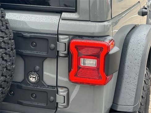 Used 2021 Jeep Wrangler Unlimited Rubicon 4xe w/ Steel Bumper Group image 7