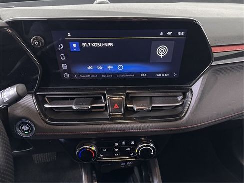 Used 2024 Chevrolet TrailBlazer RS image 13