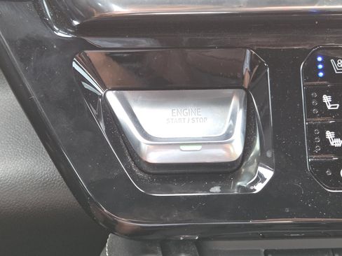 Used 2024 GMC Sierra 1500 Denali Ultimate AWD/4WD image 12