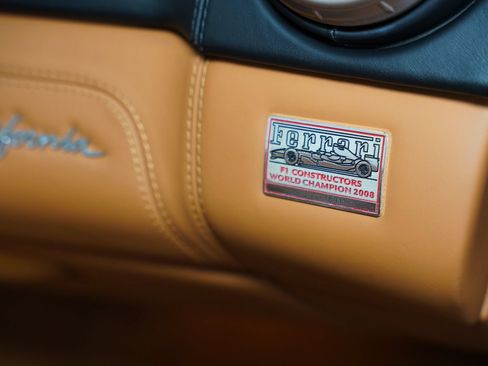 Used 2010 Ferrari California RWD image 31