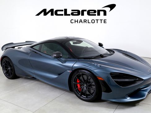 Used 2024 McLaren 750S image 2