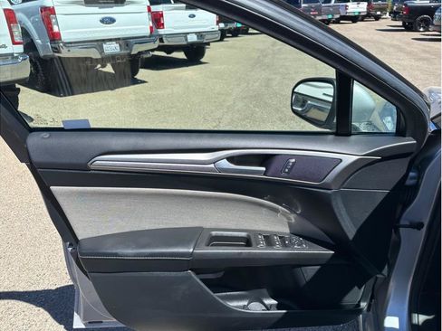 Used 2019 Ford Fusion S FWD image 14