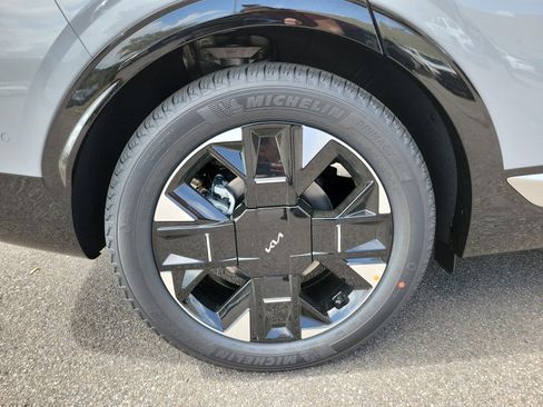 New 2026 Kia Sportage SX FWD image 27