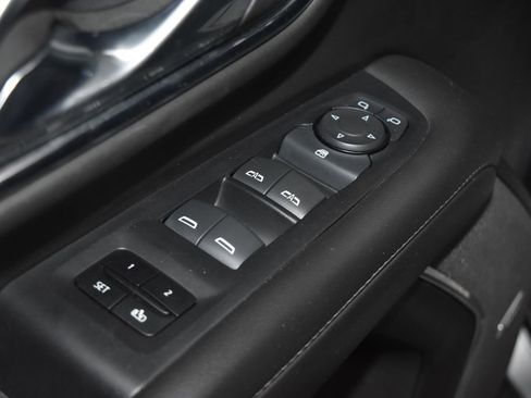 Used 2024 Chevrolet Tahoe LT AWD/4WD image 5