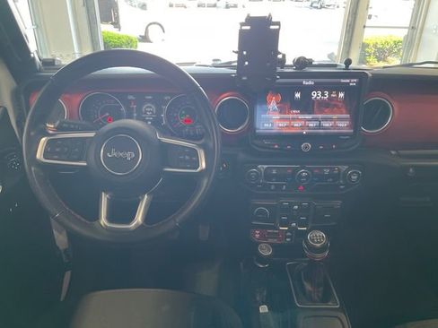 Used 2021 Jeep Wrangler Unlimited Rubicon AWD/4WD image 19