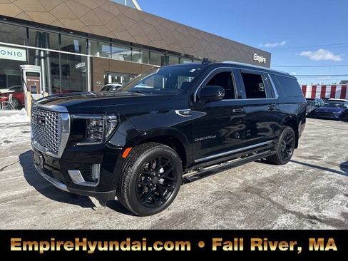 Used 2023 GMC Yukon XL Denali image 34