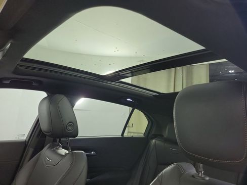 Used 2023 Cadillac XT4 Sport w/ Cold Weather Package FWD image 17