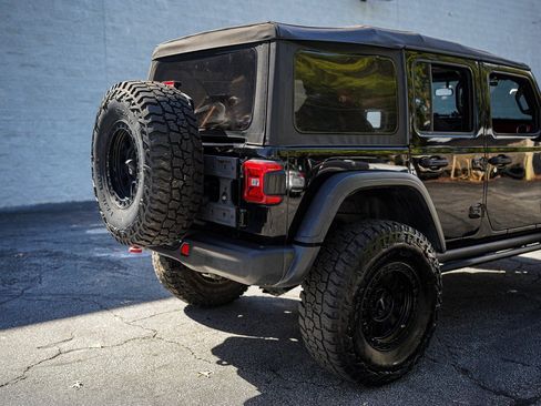 Used 2021 Jeep Wrangler Unlimited Rubicon w/ Steel Bumper Group image 14