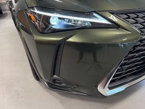 Used 2025 Lexus UX 300h AWD w/ Accessory Package (Z1) image 31