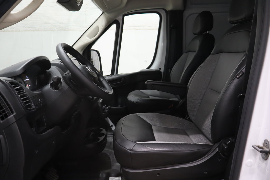 Used 2025 RAM ProMaster 2500 w/ Convenience Group FWD image 7