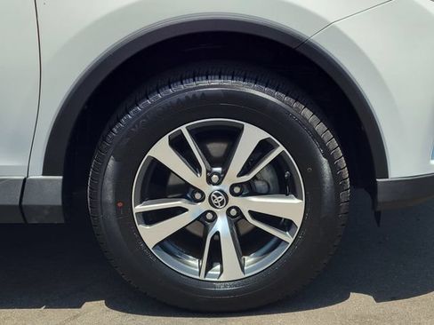 Used 2016 Toyota RAV4 XLE FWD image 29