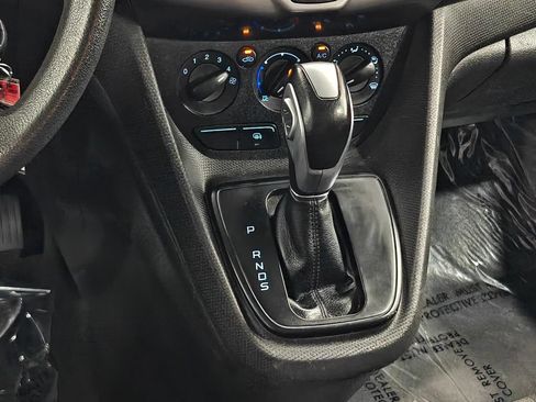 Used 2016 Ford Transit Connect XLT FWD image 8