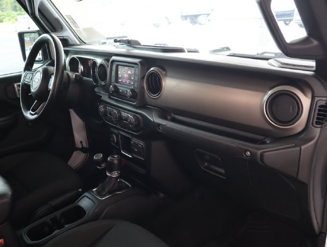 Used 2021 Jeep Gladiator Sport w/ Trailer Tow Package AWD/4WD image 45
