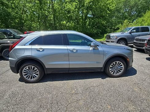 Used 2024 Cadillac XT4 Premium Luxury FWD image 8