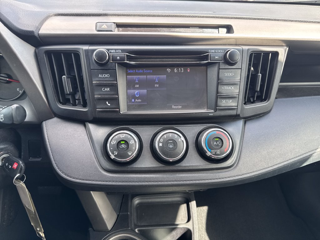 Used 2016 Toyota RAV4 LE FWD image 20
