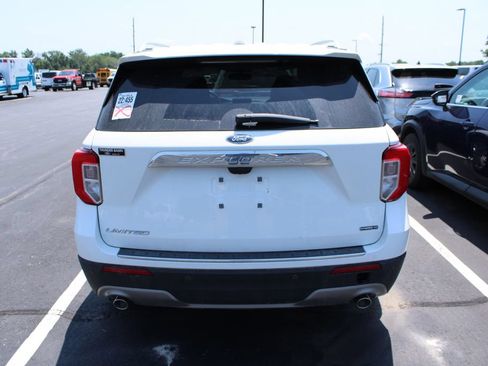 Used 2023 Ford Explorer Limited w/ Hybrid Equipment Group 310A AWD/4WD image 6