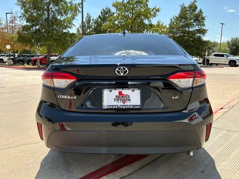 Used 2026 Toyota Corolla LE FWD image 7