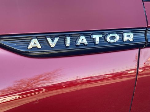 Certified 2025 Lincoln Aviator Reserve w/ Equipment Group 201A image 13