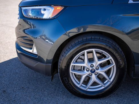 Used 2022 Ford Edge SEL w/ Convenience Package image 9