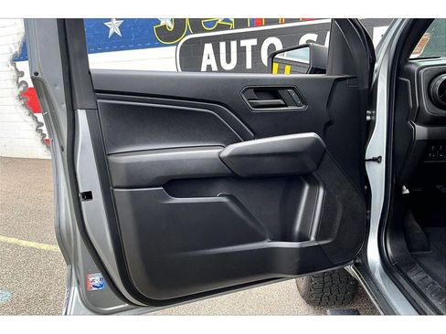 Used 2023 Chevrolet Colorado Trail Boss w/ Advanced Trailering Package AWD/4WD image 19
