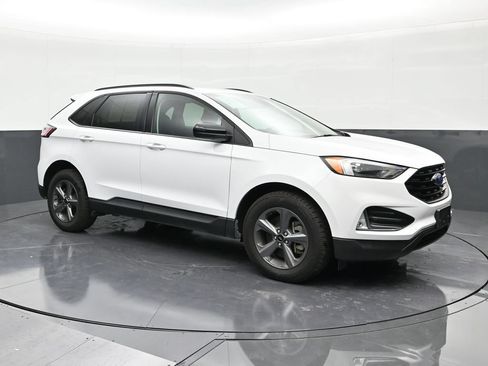 Used 2024 Ford Edge SEL w/ Sport Appearance Package AWD/4WD image 5