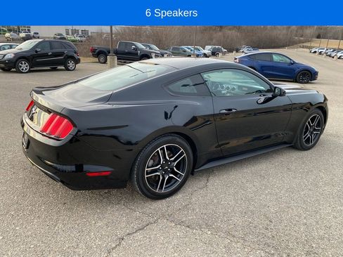 Used 2016 Ford Mustang Coupe image 6