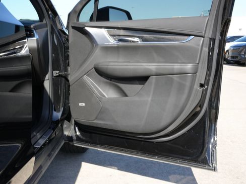 Certified 2025 Cadillac XT6 Sport w/ Technology Package AWD/4WD image 27