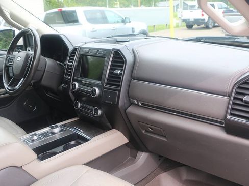 Certified 2019 Ford Expedition Max Limited AWD/4WD image 29