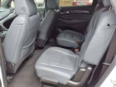 Used 2023 Buick Enclave Essence AWD/4WD image 36