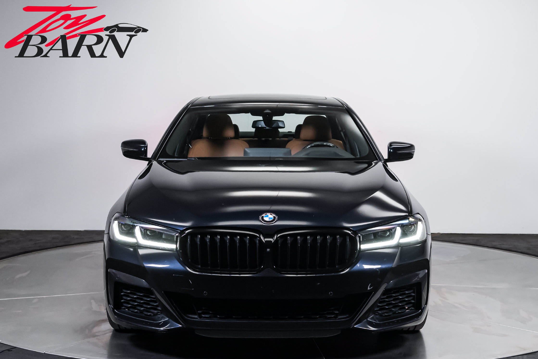 Used 2023 BMW M550i xDrive w/ Executive Package AWD/4WD image 8