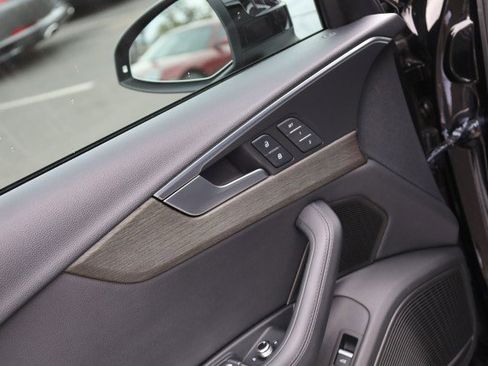 Used 2019 Audi A4 2.0T allroad Prestige w/ Prestige Package image 21