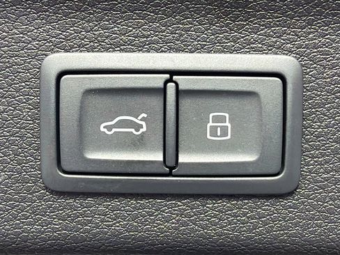 Certified 2024 Audi Q3 2.0T Premium Plus image 13