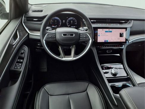 New 2026 Jeep Grand Cherokee L Limited w/ Limited Altitude Package image 11