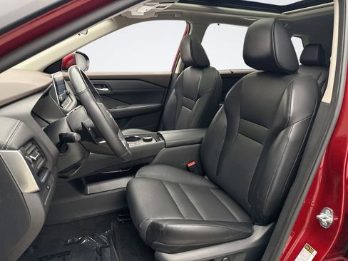 Used 2023 Nissan Rogue SV w/ SV Premium B Package AWD/4WD image 11