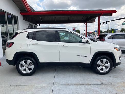 Used 2018 Jeep Compass Latitude w/ Popular Equipment Group AWD/4WD image 15