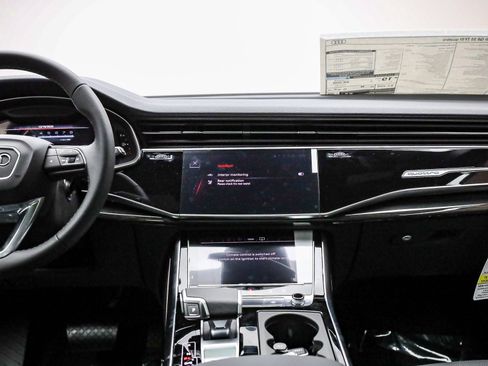 New 2026 Audi Q8 Premium Plus image 16