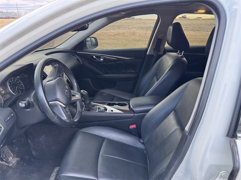 Used 2018 INFINITI Q50 Luxe image 9