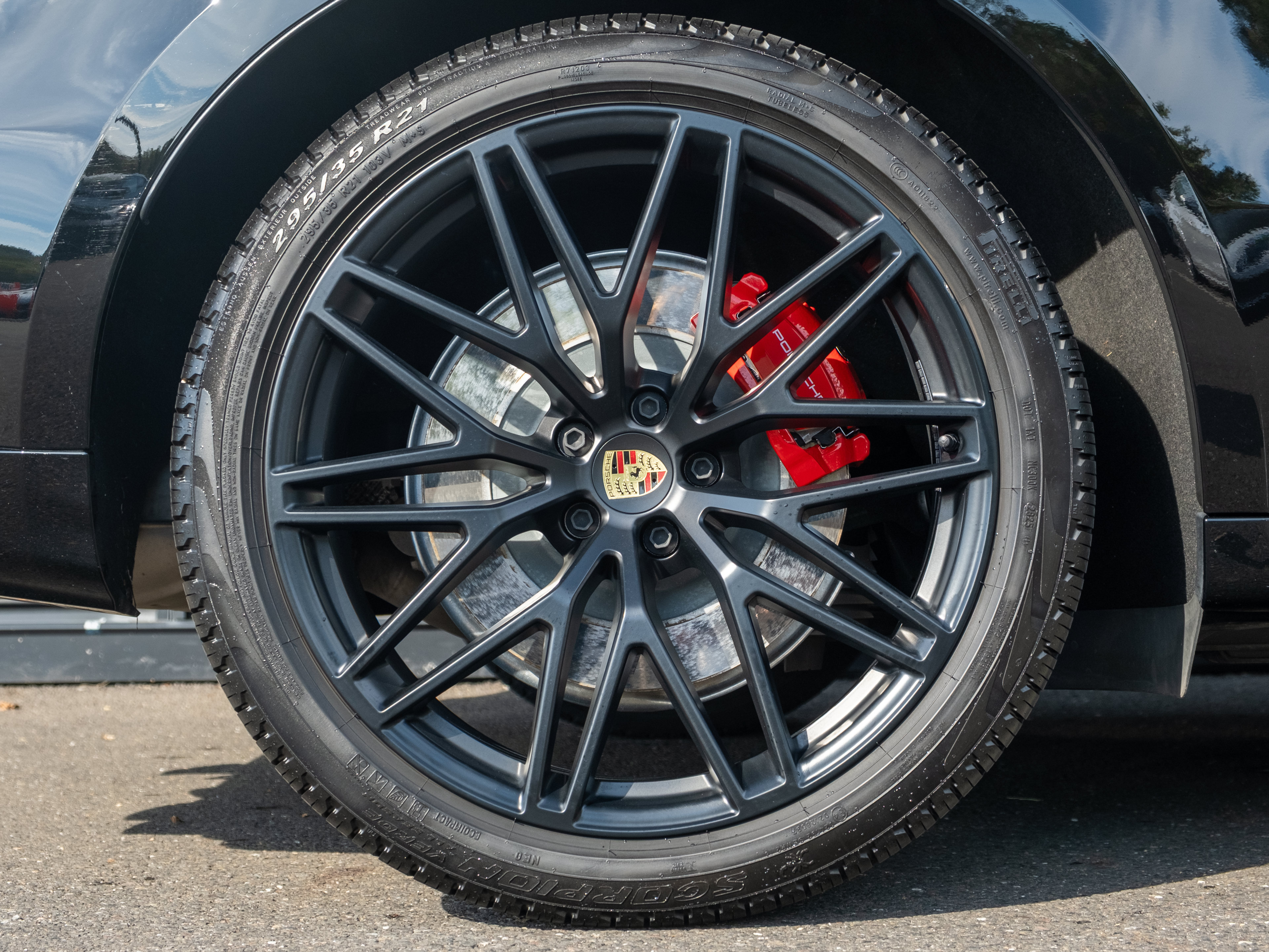 Certified 2026 Porsche Macan GTS AWD/4WD image 14