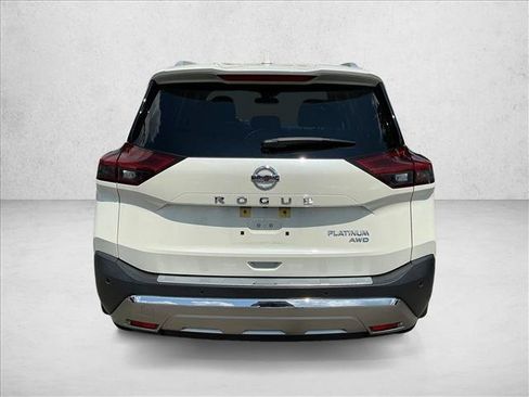 Used 2021 Nissan Rogue Platinum AWD/4WD image 6